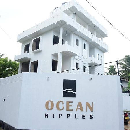 Ocean Ripples Hotel Hikkaduwa Buitenkant foto