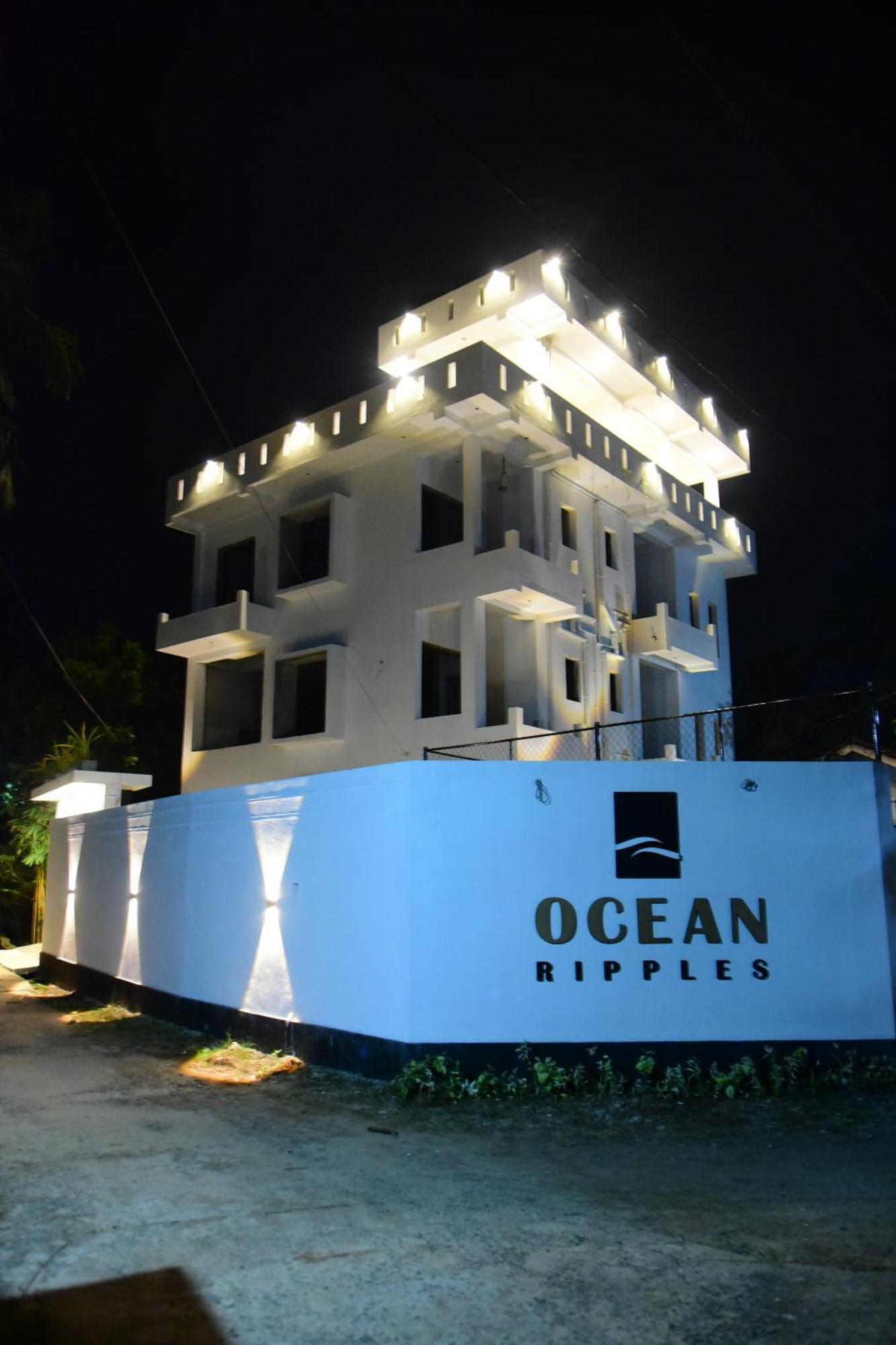 Ocean Ripples Hotel Hikkaduwa Buitenkant foto